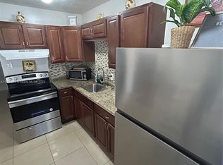 1906 SW 8th St #1-2, Fort Lauderdale, FL 33312