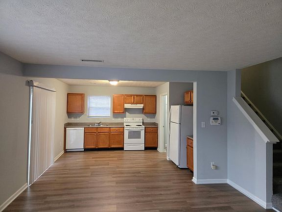 4th image of 4078 Lassen Ln