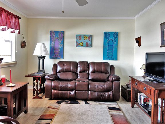 4th image of 3018 59th St S APT 106