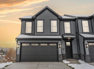 1645 Van Voorhis Rd, Morgantown, WV 26508