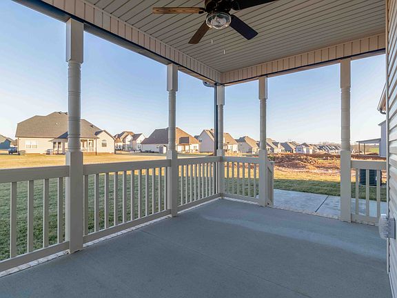 4th image of 285 Wellington Flds