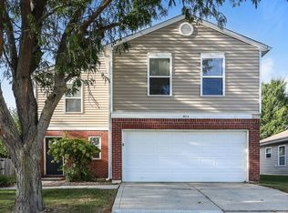 924 Bentgrass Dr, Greenwood, IN 46143