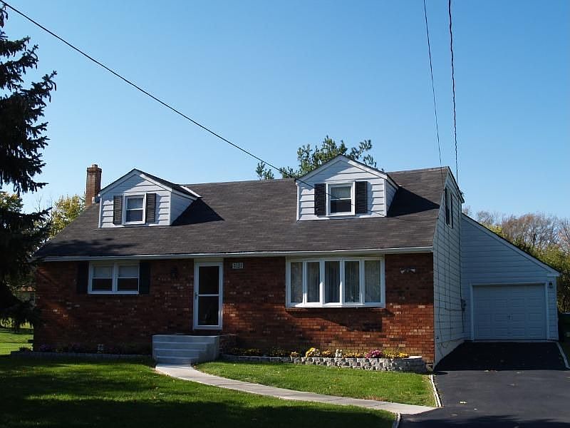 2nd image of 3121 W Hayes Rd