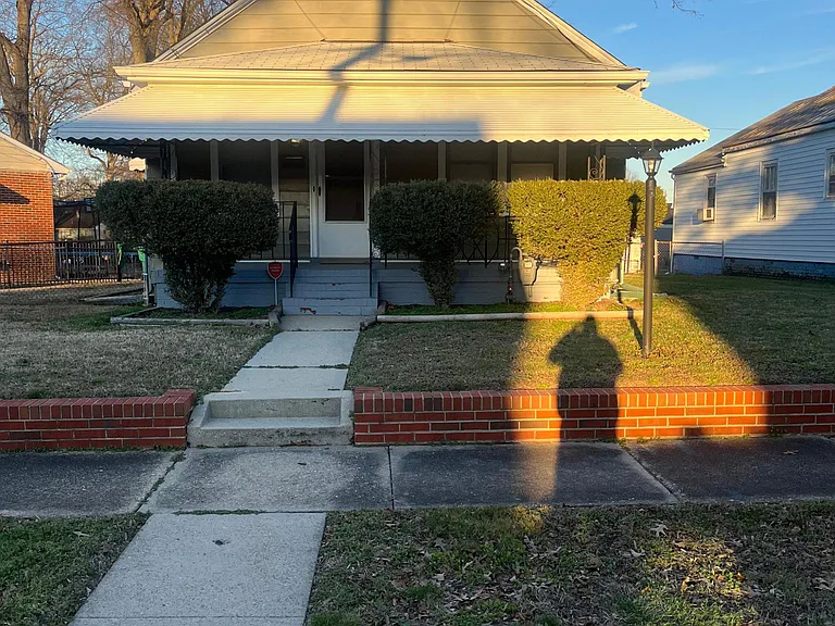107 E Blake Ln — Photo 1