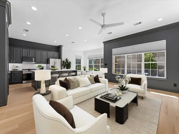 2813 Clinton Dr, Houston, TX 77020