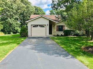 26 N Pointe Dr, Batavia, NY 14020