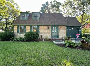 2 Longview Dr, Barnstable, MA 02630
