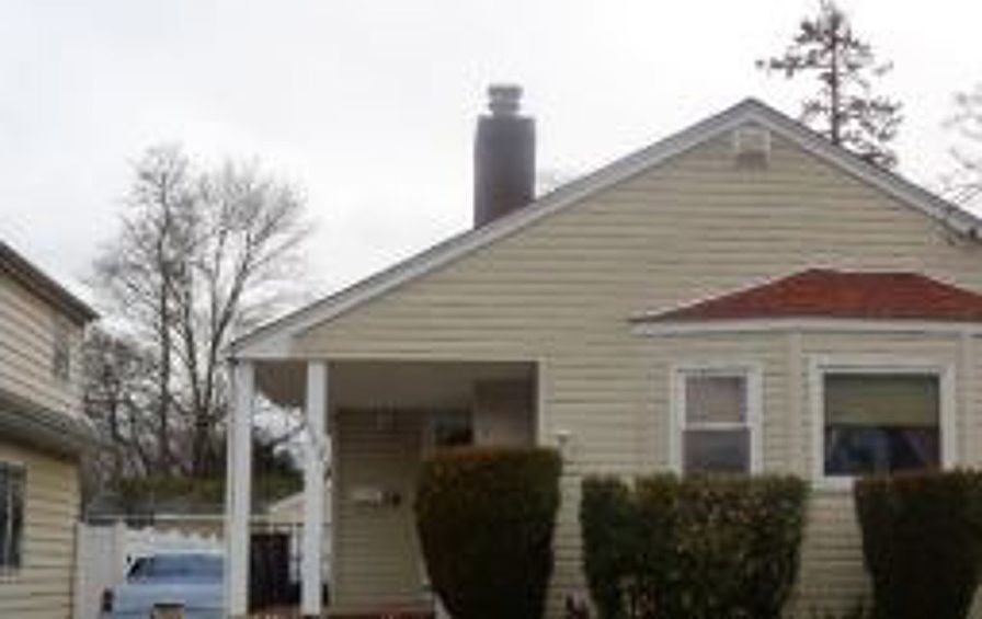 365 Wallace St, Freeport, NY 11520 Zillow