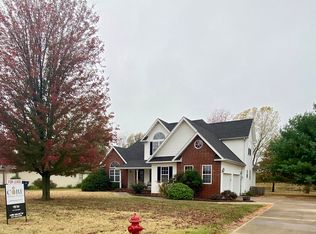 1702 Lakeview Dr, Webb City, MO 64870