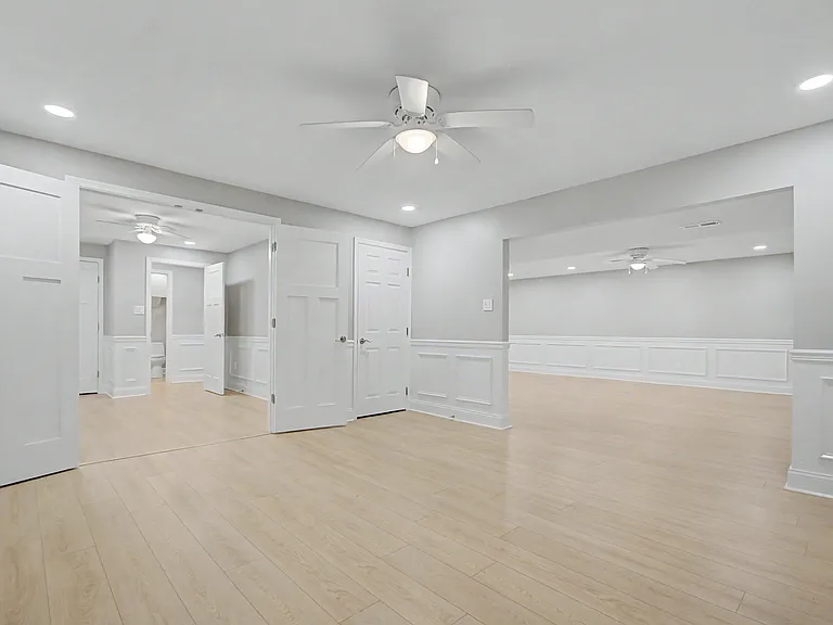 2501 Eastern Point Ct — Photo 35