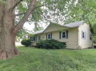 435 Priscilla Ln, Bloomington, IL