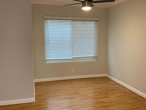 3rd image of 105 S Hayworth Ave APT 6