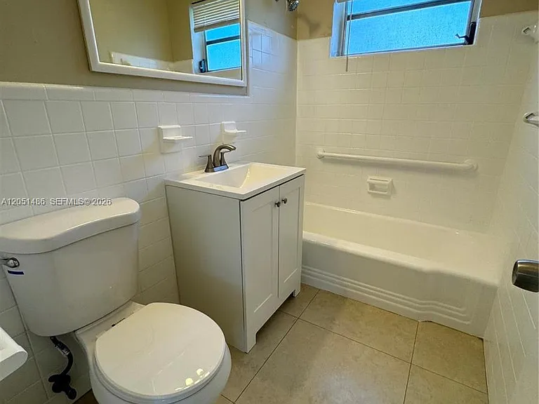 3421 SW 32nd Ct — Photo 10