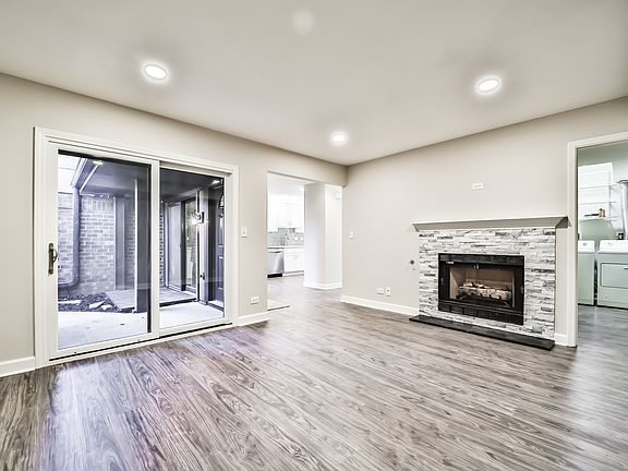 2nd image of 109 Indian Trail Dr