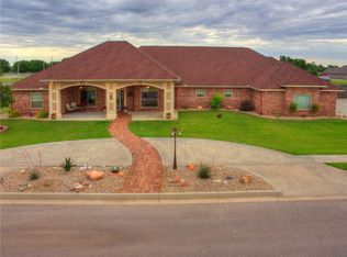 3524 Callaway Dr, Weatherford, OK 73096