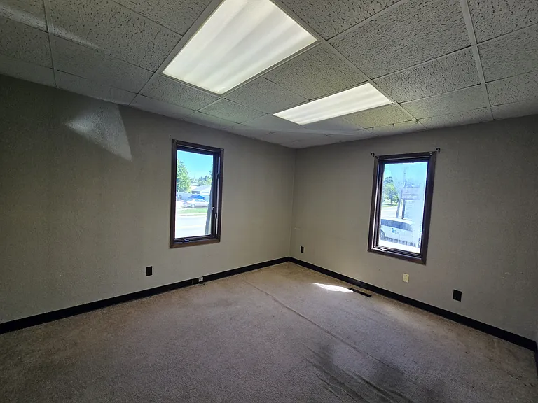 2327 Falls Ave #4 — Photo 9