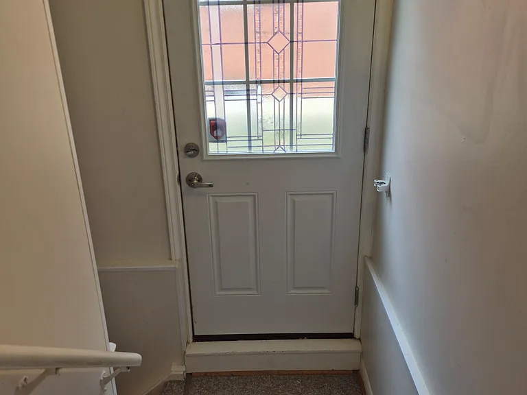 353 Brownridge Dr #LOWER — Photo 2