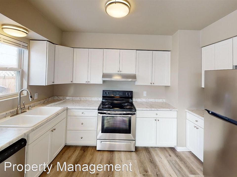 1st image of 1754-1764 Lombard Ave #1758