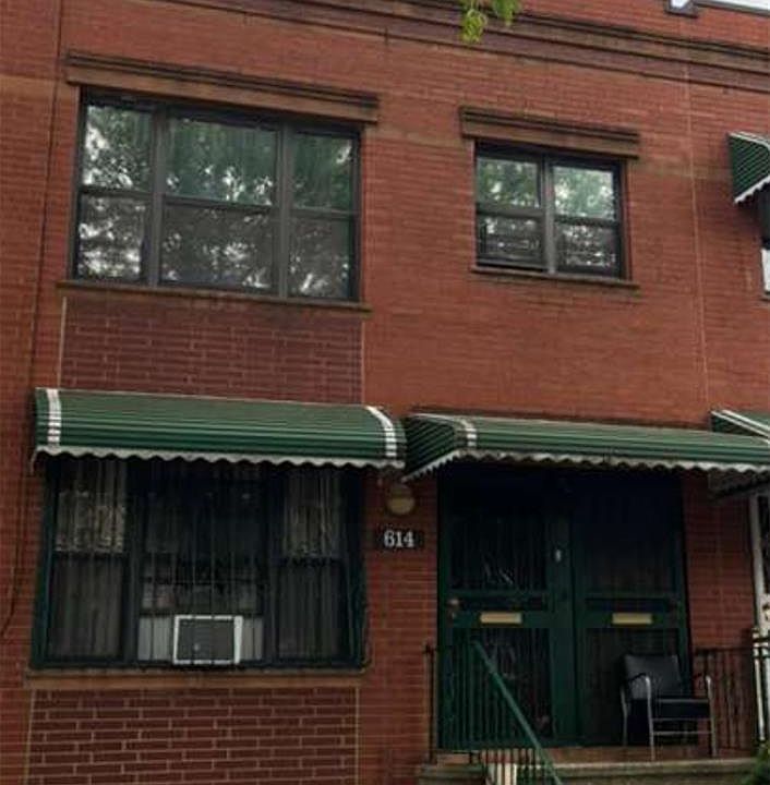 1st image of 614 Kosciuszko Street