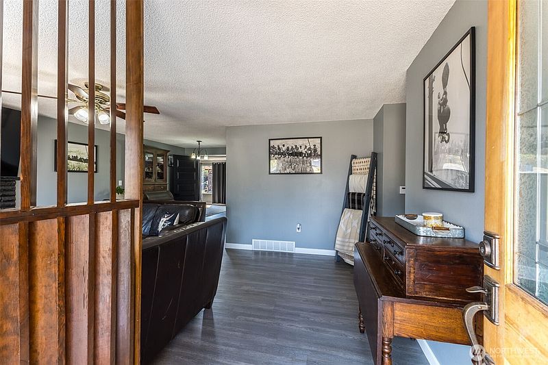3rd image of 26217 SE 426th St