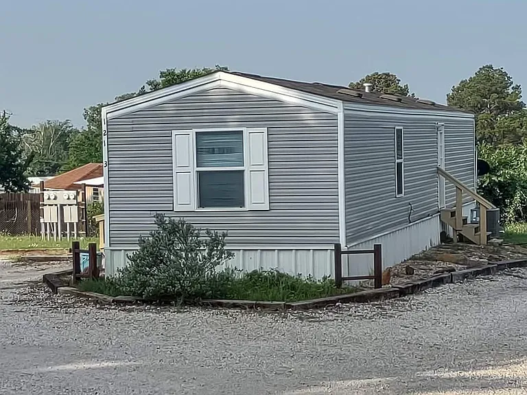 12183 N FM 730 — Photo 6