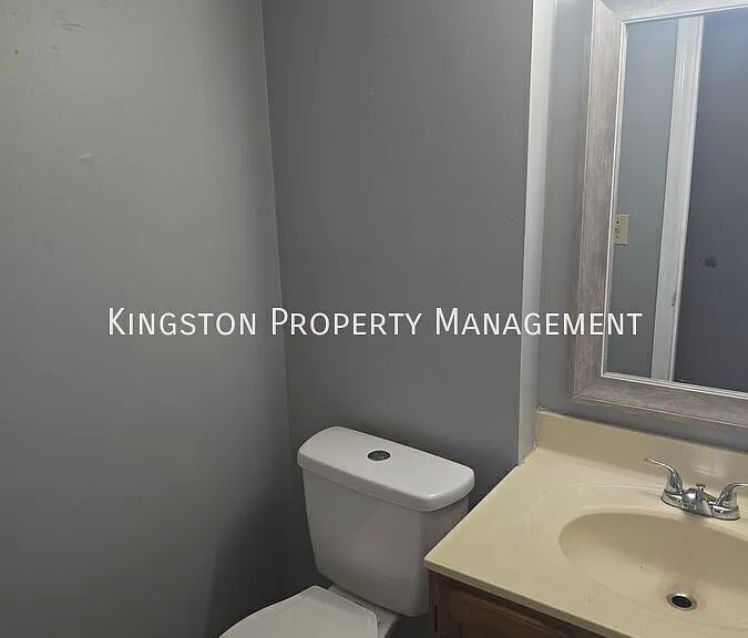 122 Bradford Dr — Photo 7