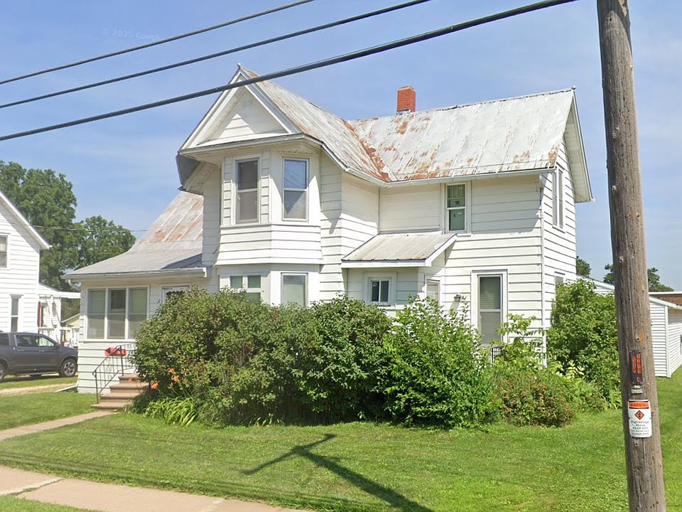 2nd image of 312 Garland St W
