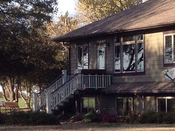 4th image of 647 E 130th