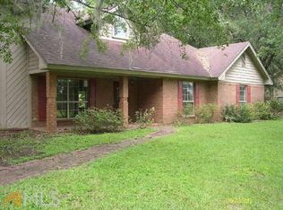 206 Davis Rd, Richmond Hill, GA 31324