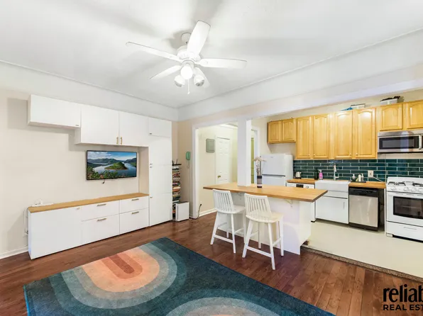 2913 Foster Avenue image 2 of 16