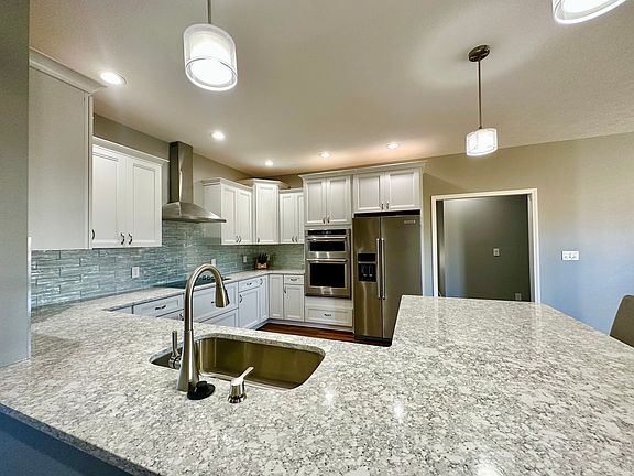 4th image of 1425 Quail Ct