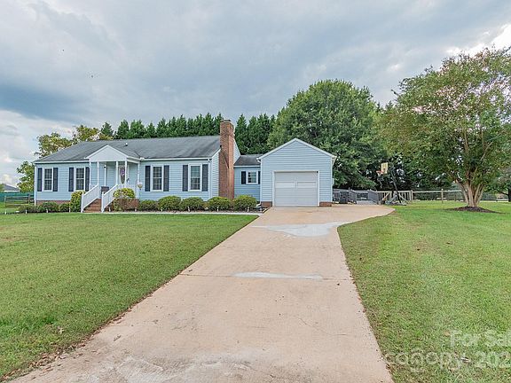 4th image of 106 Ohara Dr #17