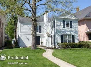 1460 Lake Ave, Wilmette, IL