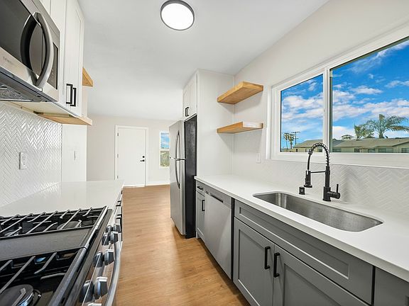 2nd image of 4022 42nd St APT 5
