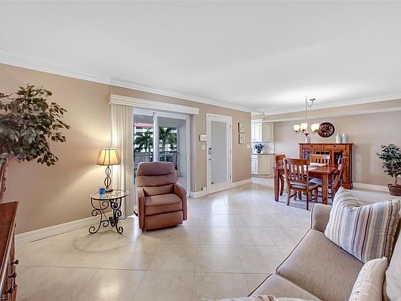 3rd image of 25750 Hickory Blvd APT 456E