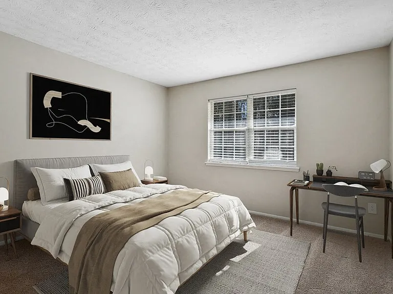 2311 Dunwoody Xing — Photo 11