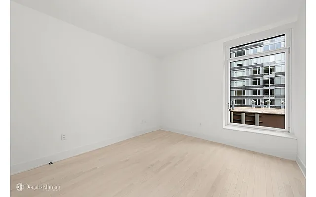 Rented by Douglas Elliman | media 31
