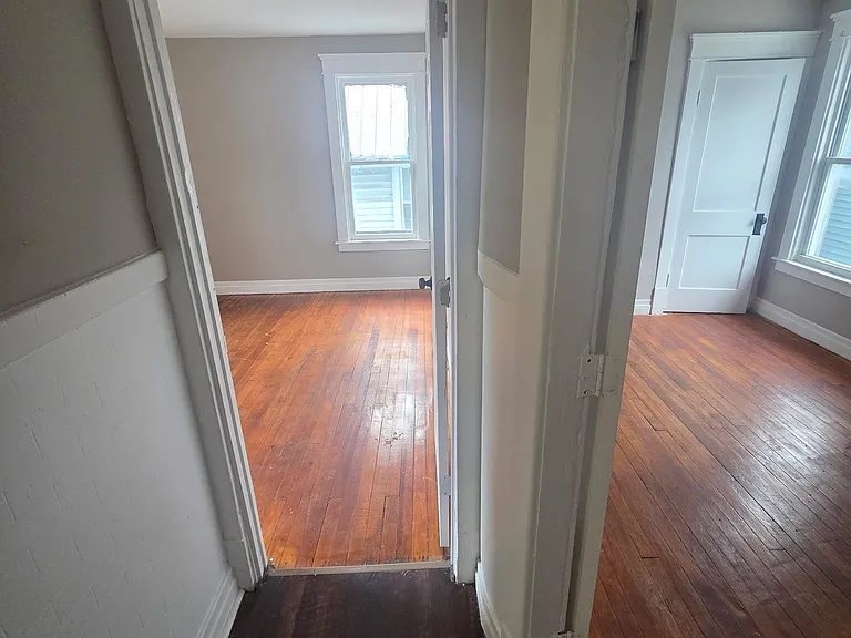 398 Dearborn St #2 — Photo 9