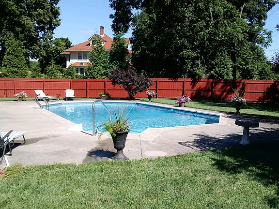 4th image of 600 Cambridge Ct