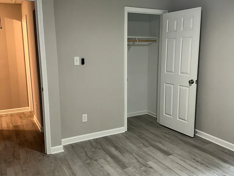 220 Bladen St — Photo 16