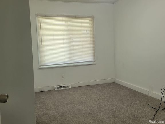 2nd image of 7027 Chalmers Ave