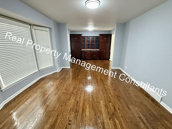5th image of 10600 W 92nd Pl
