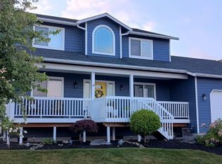 1648 SW Ulysses St, Oak Harbor, WA 98277