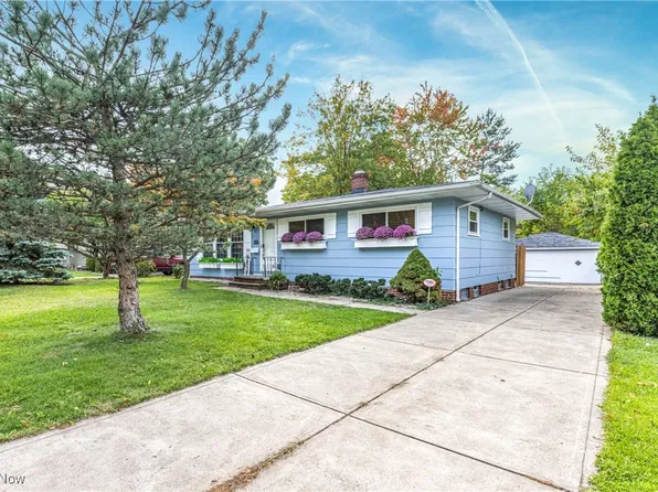 6278 Springwood Rd, Parma Heights, OH 44130