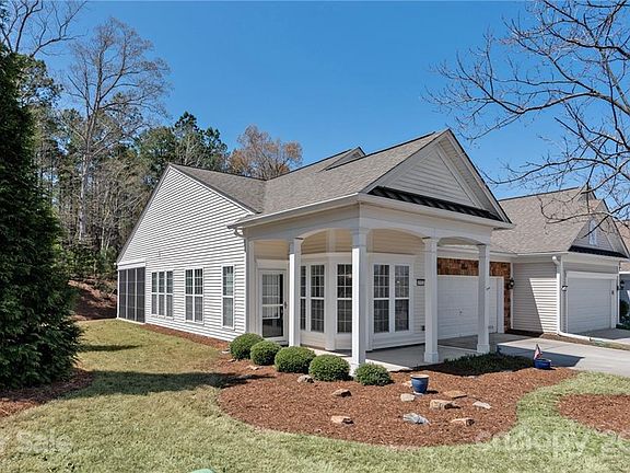 2nd image of 1552 River Bend Blvd