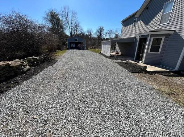 590 Brownstown Rd, North Huntingdon, PA 15642