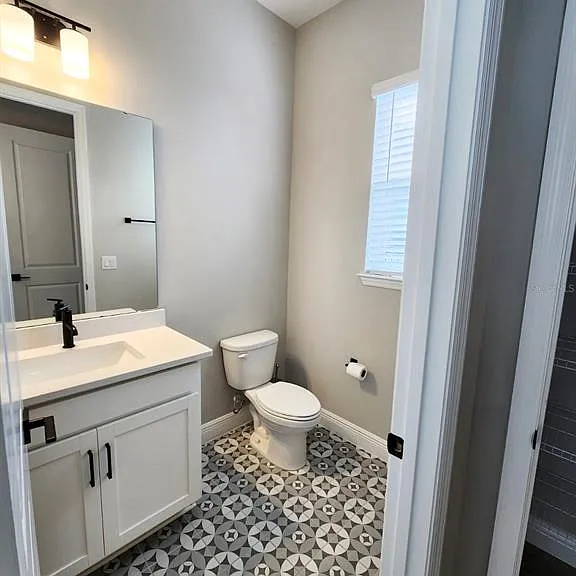 18435 Mowry Ct — Photo 8