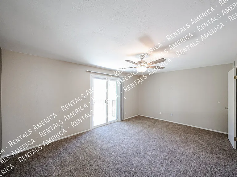 4555 W Continental Dr — Photo 36