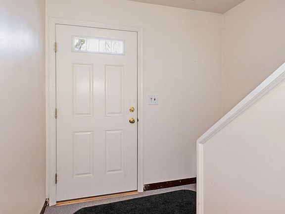 4th image of 516 Berkley Ave