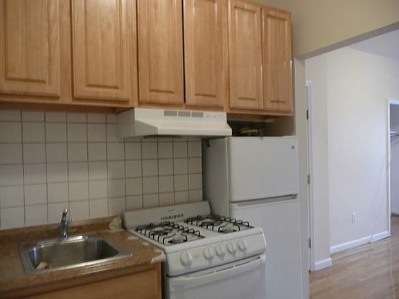 Call Susana 201-960-9835